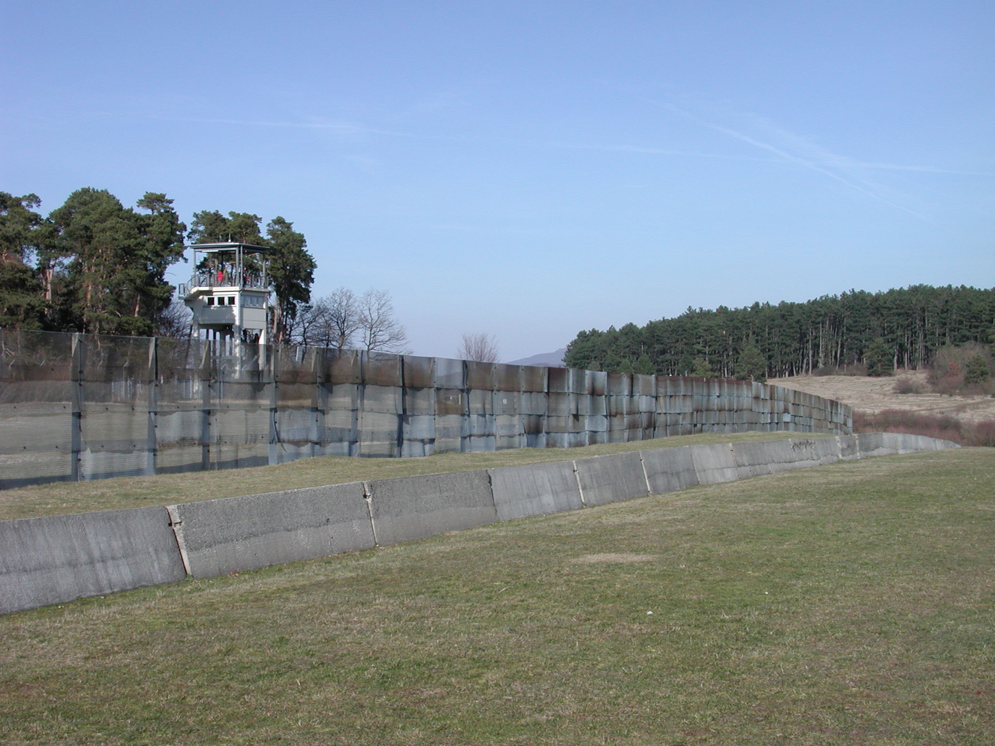 East And West Germany Border The Berlin Wall Fell 25 Years Ago But